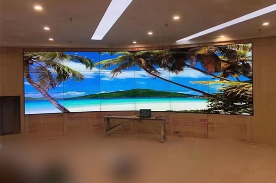 异形拼接屏
