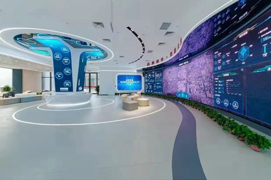 异形拼接屏
